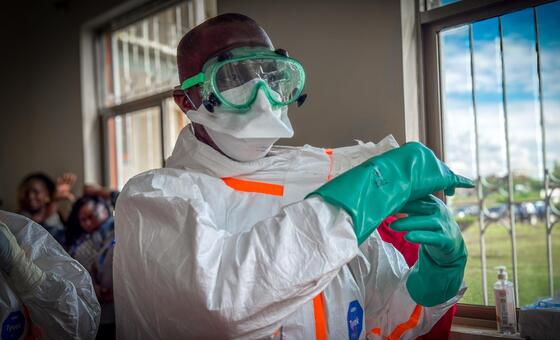 Com ebola avançando para a Nigéria, OMS recomenda preparação redobrada